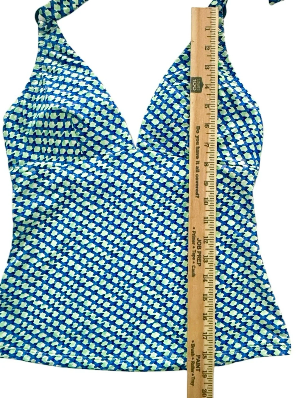 Tommy Bahama mesmerize from